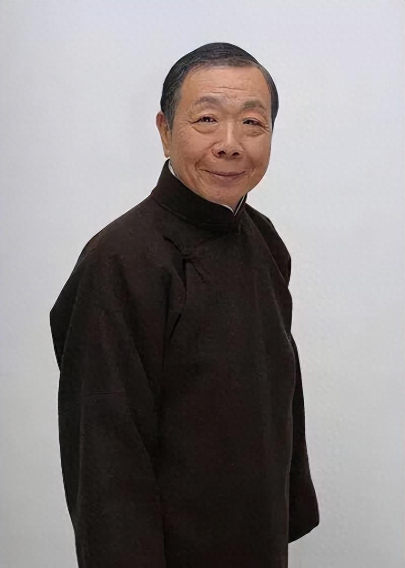 洪金宝一家资料_洪金宝的家庭背景_洪金宝与家人的温暖故事