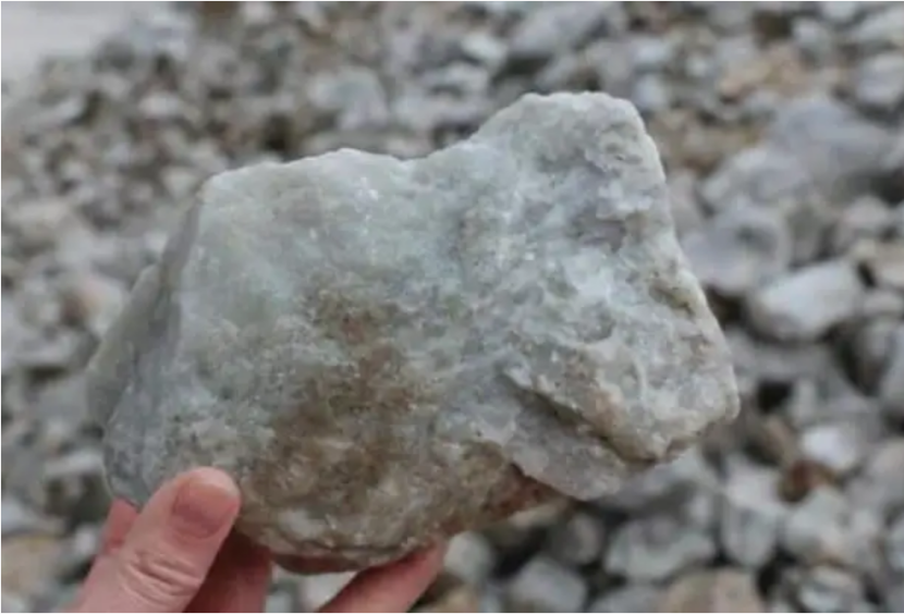 销量与价格的博弈：新能源汽车市场的现状_能源汽车趋势_新能源汽车博弈